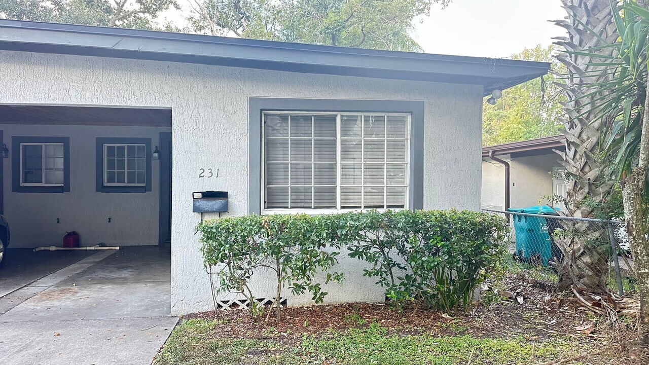 231 S Summerlin Ave in Orlando, FL - Building Photo
