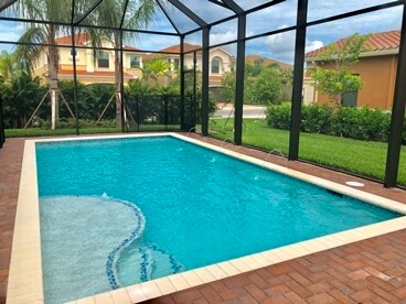 13711 Callisto Ave in Naples, FL - Building Photo
