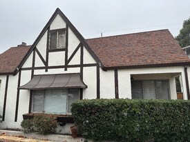 1375 Columbia St in Pittsburg, CA - Building Photo