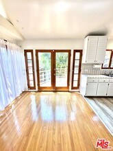 9012 Phyllis Ave in West Hollywood, CA - Building Photo - Building Photo