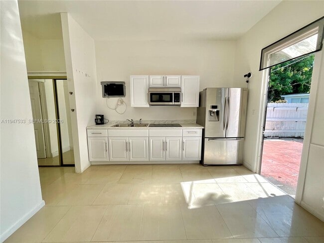 property at 2516 Cleveland St