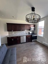 6245 John F. Kennedy Blvd, Unit 2 in North Bergen, NJ - Building Photo - Building Photo