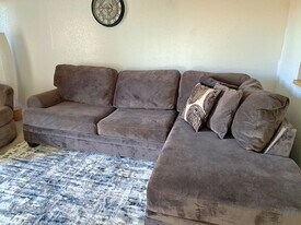 9898 Club Creek Dr in Houston, TX - Building Photo