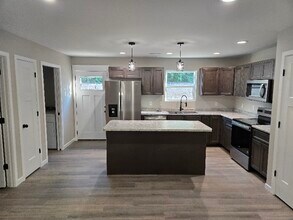 3112 Commerce St in Park Hills, MO - Building Photo - Building Photo