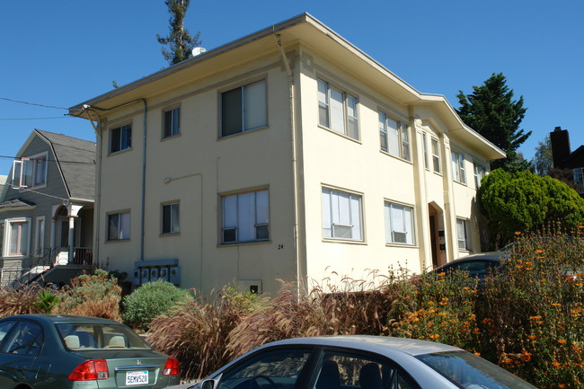 24 Rio Vista Ave