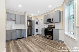 46 Brackett St, Unit 2 in Boston, MA - Building Photo