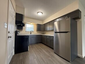 61 /63 Maplecrest Dr in Howell, MI - Building Photo - Building Photo