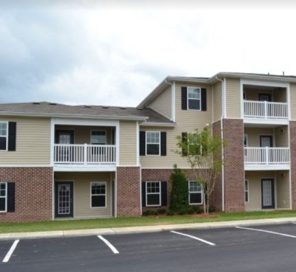 Cedar Glades in Shelbyville, TN - Building Photo