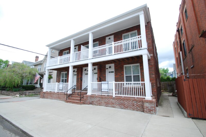 454 W 3rd Ave in Columbus, OH - Building Photo