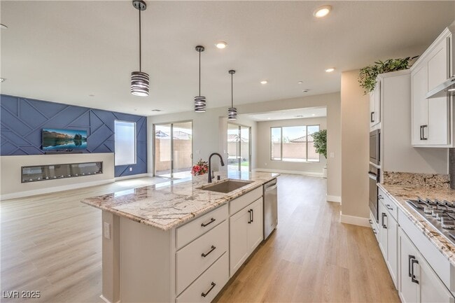 property at 10935 Harlowe Grv Ct
