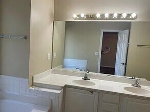 178 Melody Ln in Lawrenceville, GA - Building Photo - Building Photo