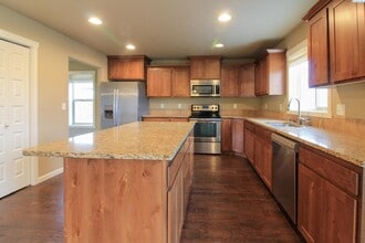 4311 St Paul Ln in Pasco, WA - Building Photo - Building Photo