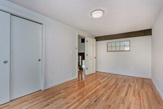 12 Lilac Ct, Unit 12 in Cambridge, MA - Building Photo - Building Photo