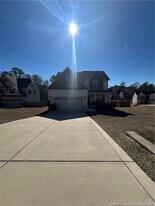 22 Raintree Ln in Spring Lake, NC - Building Photo