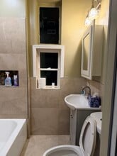 635 W 62nd St, Unit 2 in Chicago, IL - Building Photo - Building Photo