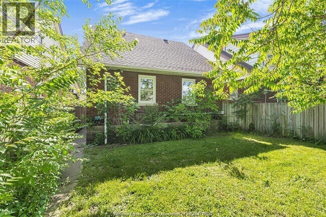 1376 Goyeau St in Windsor, ON - Building Photo - Building Photo