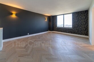 400 E Colonial Dr in Orlando, FL - Building Photo - Building Photo