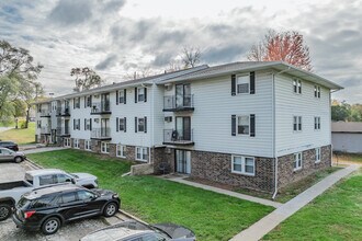 850 N Pleasant Hill Blvd in Pleasant Hill, IA - Building Photo - Primary Photo