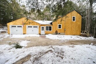 190 Brookwood Park Rd in Bristol, NH - Building Photo - Building Photo