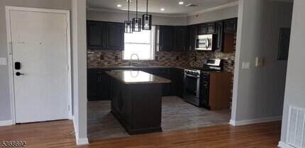 248 N 10th St in Newark, NJ - Building Photo - Building Photo