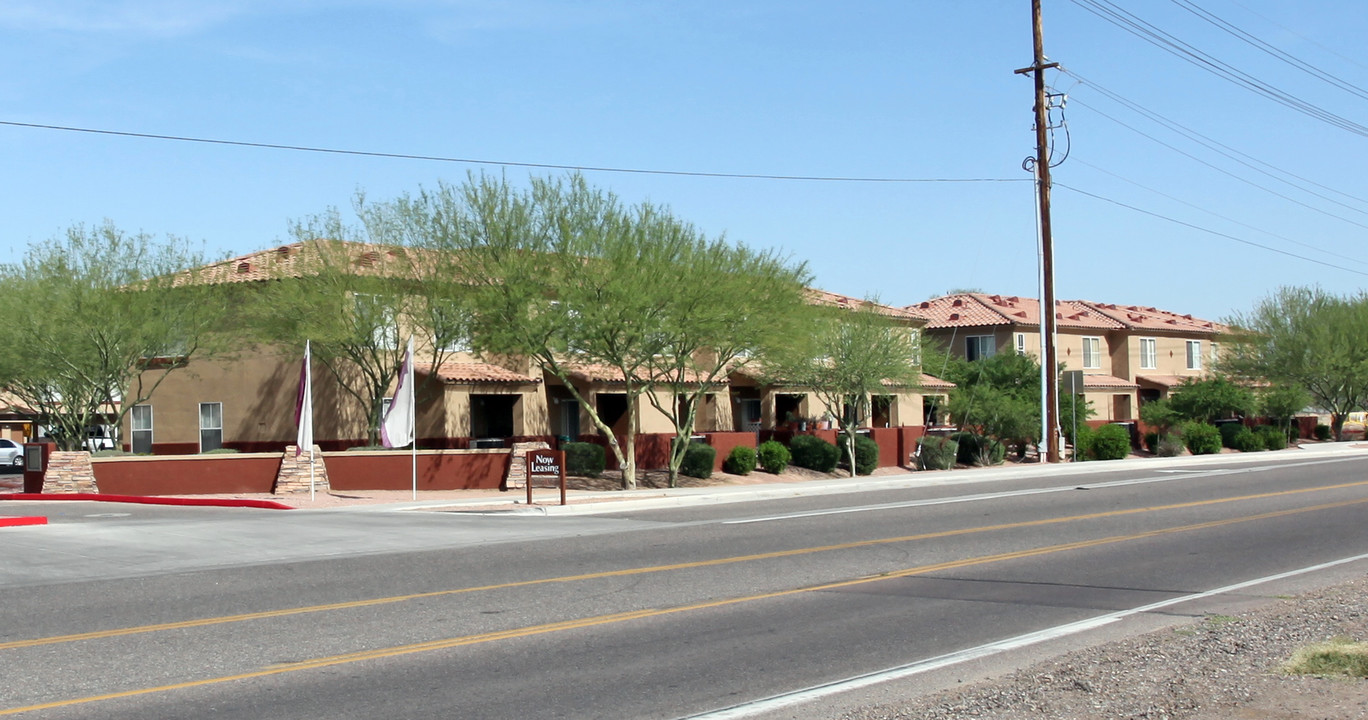 Steeple Chase in Peoria, AZ - Building Photo