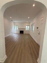 533 Minorca Ave in Coral Gables, FL - Building Photo - Building Photo