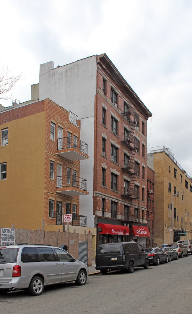 124 E 107th St in New York, NY - Building Photo - Building Photo