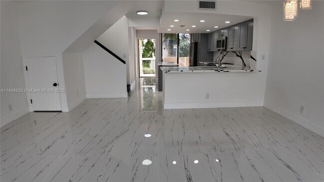 property at 2801 SW 87th Ave