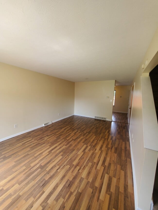 2307 Echo Valley Dr