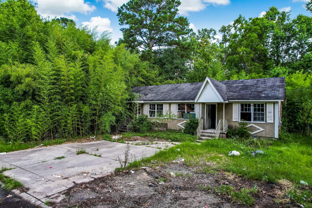 1936 Fenwick Ave in Savannah, GA - Building Photo