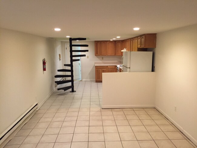 1915 Green St, Unit 1E in Philadelphia, PA - Building Photo - Building Photo