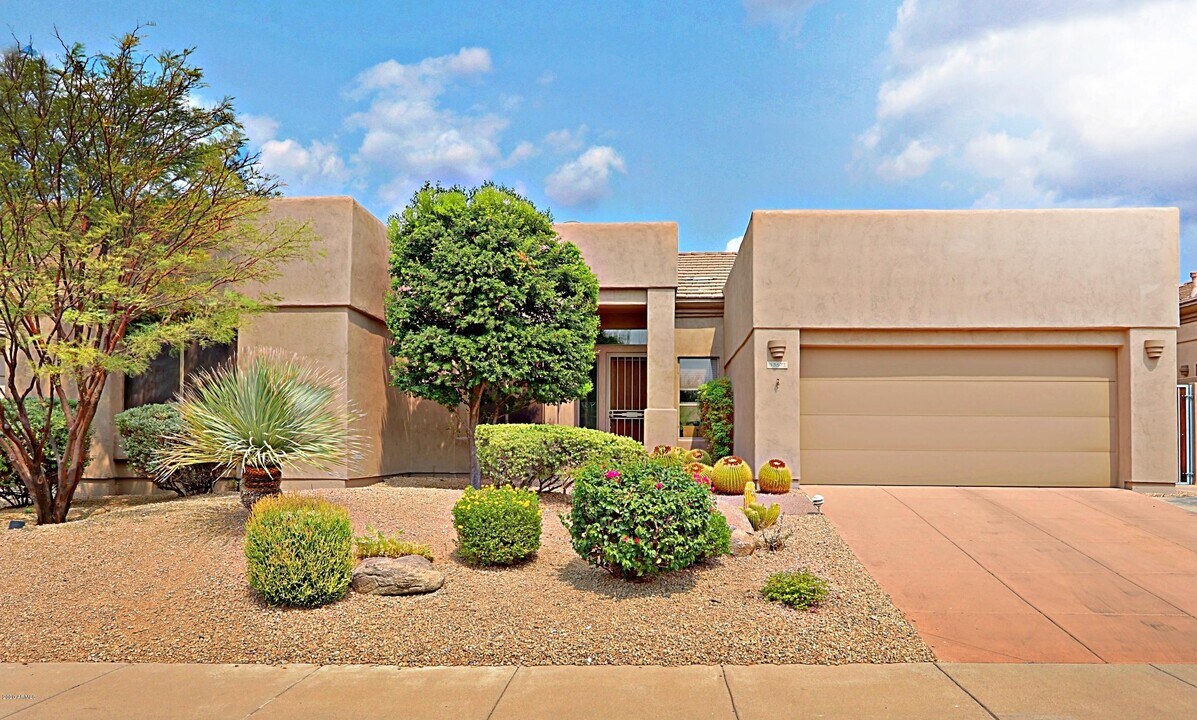 33571 N 70th Way in Scottsdale, AZ - Foto de edificio
