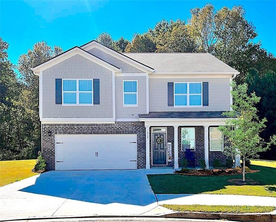 517 Starbuck Parkway in Pendergrass, GA - Building Photo