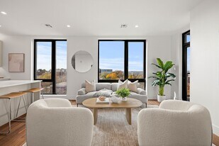 1515 Commonwealth Ave, Unit 806 in Boston, MA - Building Photo