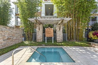 Coventry Park Apartments in Jacksonville, FL - Foto de edificio - Building Photo