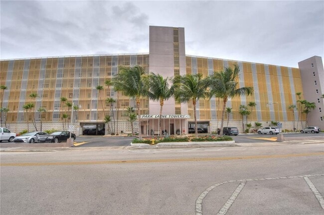 property at 400 Golden Isles Dr