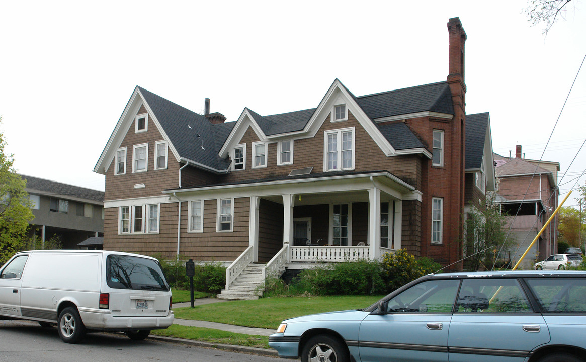 1725 W 1st Ave in Spokane, WA - Foto de edificio