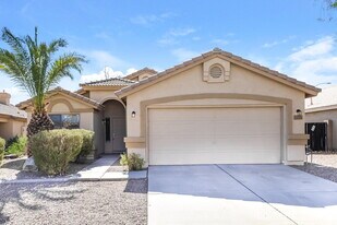 13273 W Mauna Loa Ln in Surprise, AZ - Building Photo