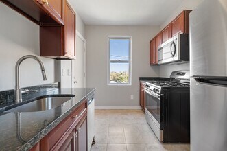 3217-3219 Camp Street in Pittsburgh, PA - Building Photo - Interior Photo