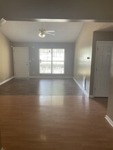 3017 Deerfield Way in Rex, GA - Building Photo - Building Photo