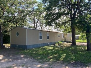 743 State Hwy 95 in Bastrop, TX - Building Photo - Building Photo