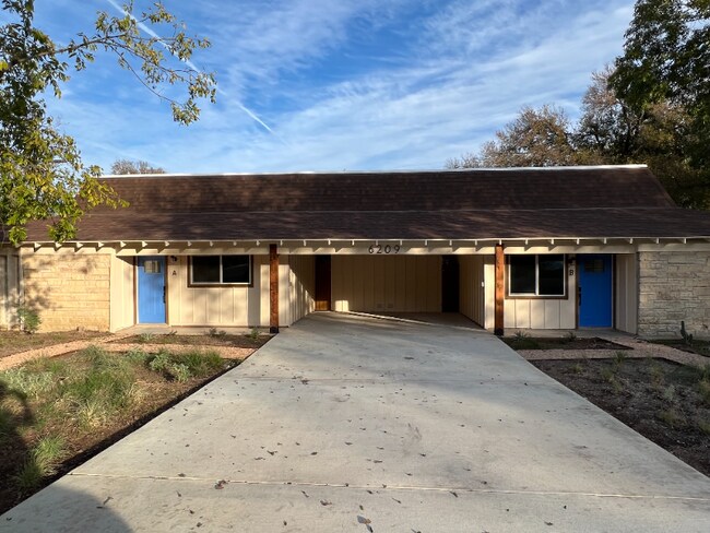 6209 Reicher Dr in Austin, TX - Building Photo - Building Photo