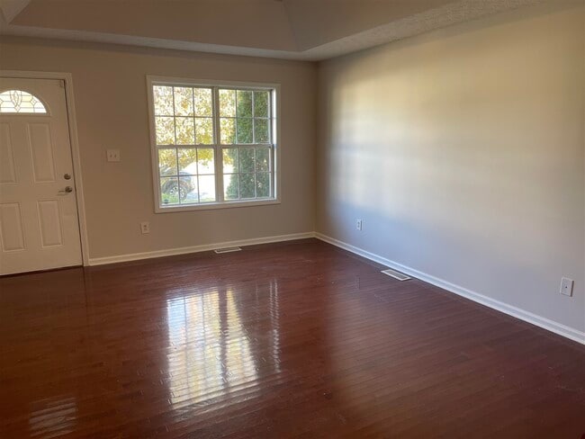 3261 Cave Springs Ave in Bowling Green, KY - Building Photo - Building Photo