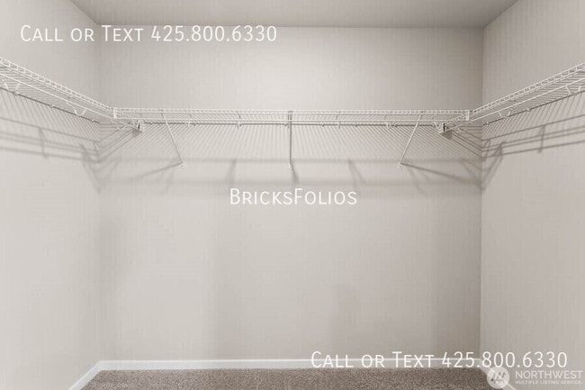 1402 SW Pendleton Way in Port Orchard, WA - Building Photo - Building Photo