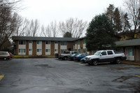 Charay Apartments in Portland, OR - Foto de edificio - Building Photo