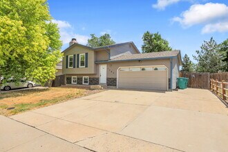 1782 S Genoa Way in Aurora, CO - Building Photo - Building Photo