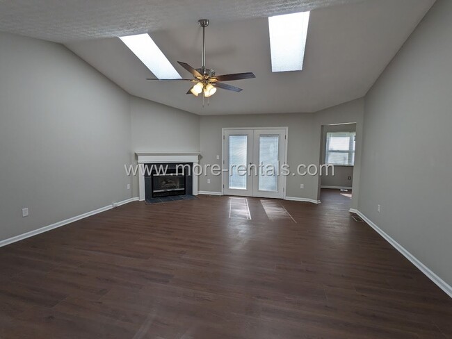 1001 Beaujolais Pl in Galloway, OH - Building Photo - Building Photo