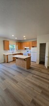 18582 SW Takena Ct in Beaverton, OR - Building Photo - Building Photo