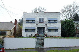 1934 NW 29th Ave in Portland, OR - Foto de edificio - Building Photo