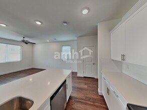 9128 Taft Point Ct in Las Vegas, NV - Building Photo - Building Photo